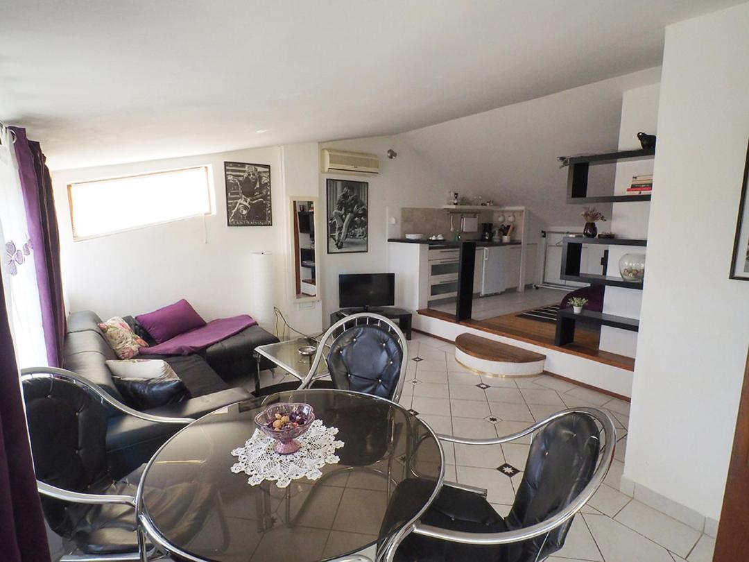 Dea Apartments PUY Quarto foto